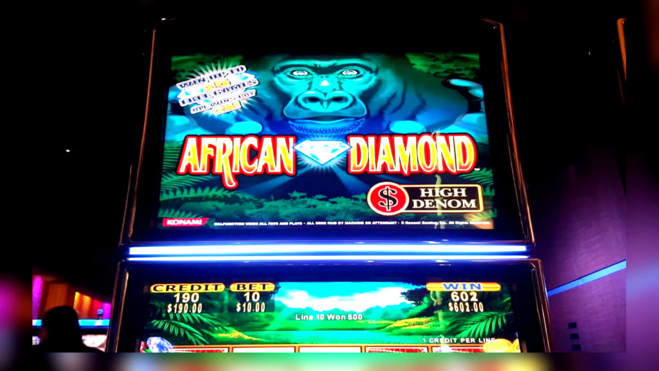 440% First deposit bonus at Royal Panda Casino